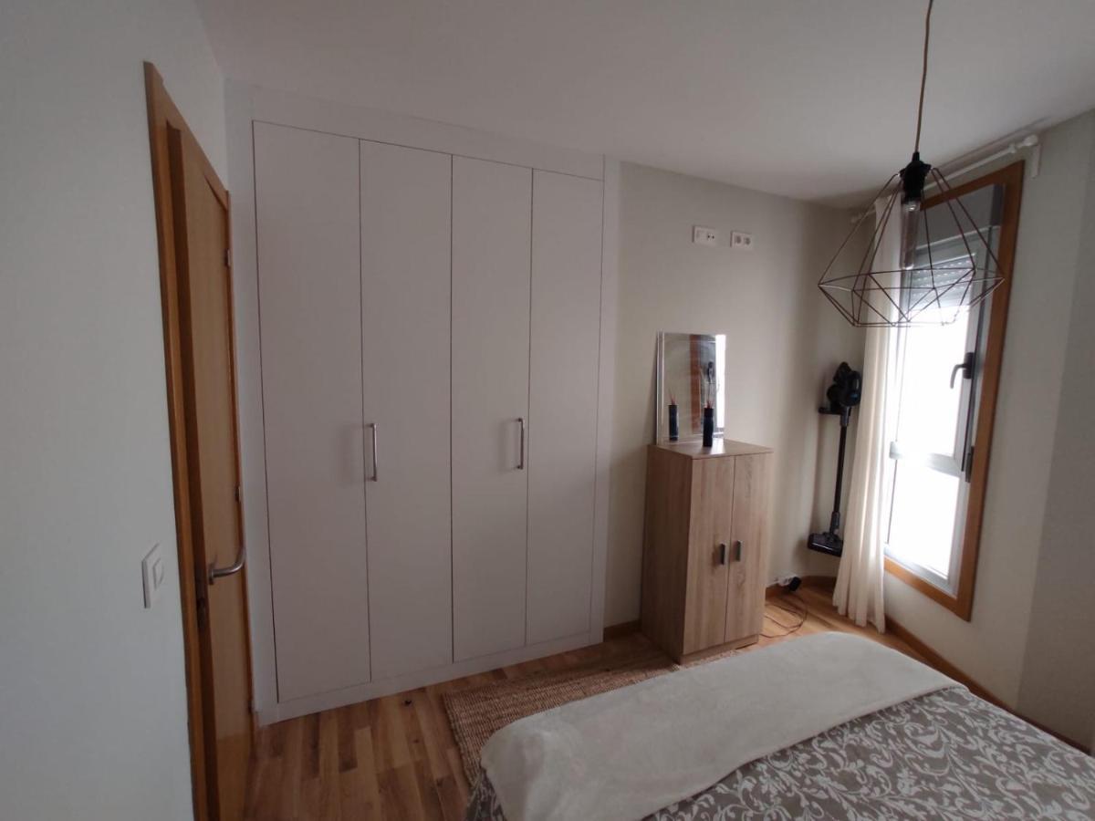 Ferienwohnung Atico Nuevo En Arteixo Con Plaza De Garaje Exterior foto